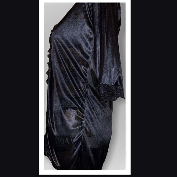 Black Satin & Lace Robe w/ Matching G String NWT - Picture 7 of 10